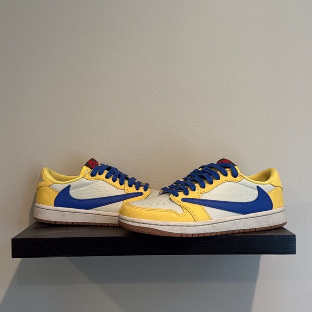 Air Jordan 1 x Travis Scott Canary